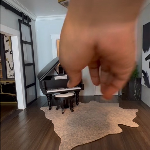 MYSTERY GIFT BAGS - Picture 7 of 12